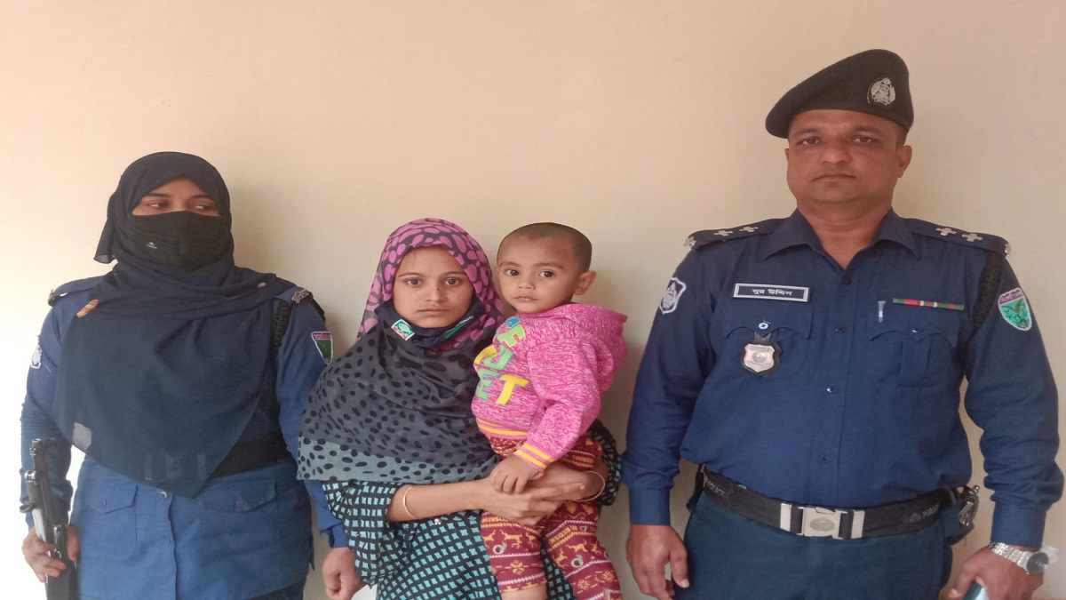 প্রবাসীকে বিয়ে করতে শিশু অপহরণ করালেন পাত্রী