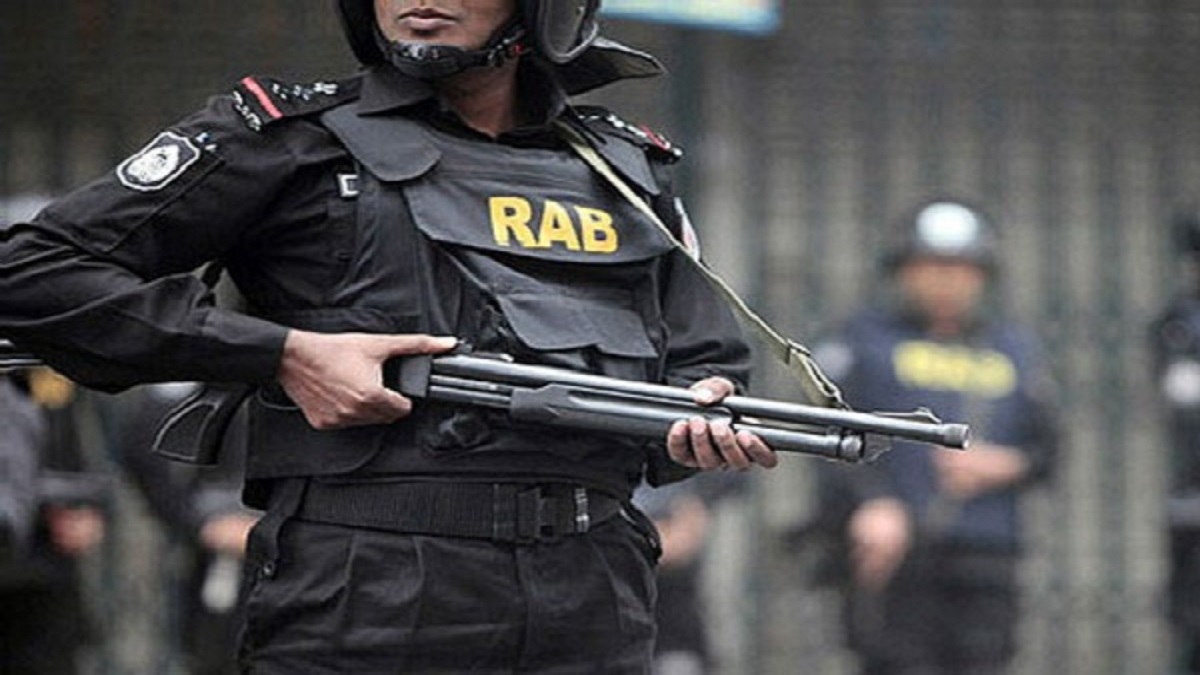 জঙ্গি আস্তানা সন্দেহে নীলফামারীতে বাড়ি ঘেরাও করেছে র্যাব