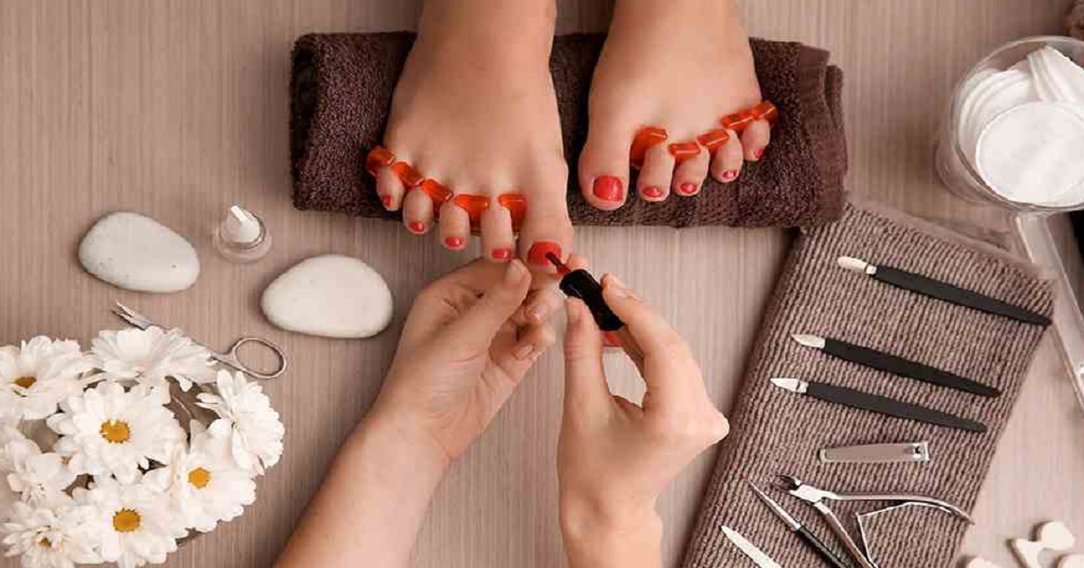 রূপচর্চা করতে গিয়ে কাটা পড়ল পা! ১৫ কোটি টাকা ক্ষতিপূরণ পেলেন নারী