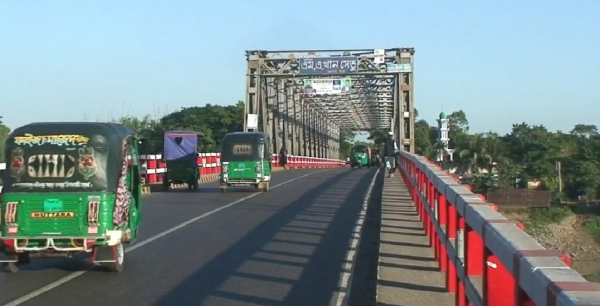 ৭ কোটির সেতুতে টোল আদায় ৪০ কোটি, ফের ইজারা দেয়ায় ক্ষুব্ধ স্থানীয়রা