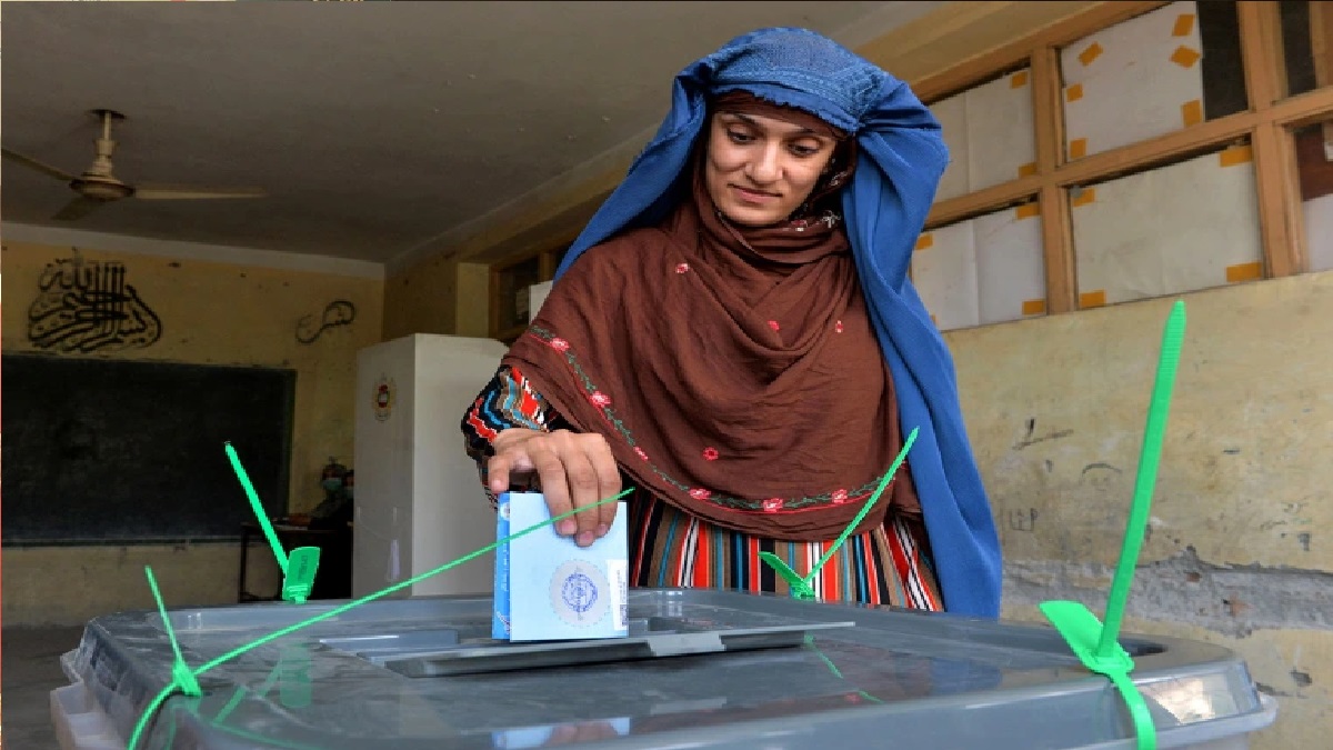 নির্বাচন কমিশন ভেঙে দিলো তালেবান