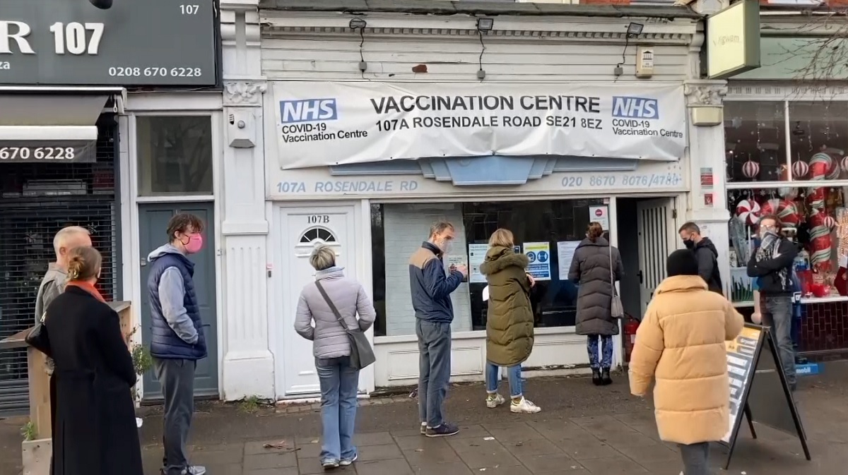 ব্রিটেনে দৈনিক করোনার রেকর্ড সংক্রমণ