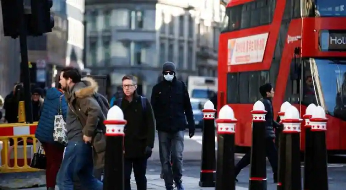 ব্রিটেনে একদিনে রেকর্ড করোনা শনাক্ত