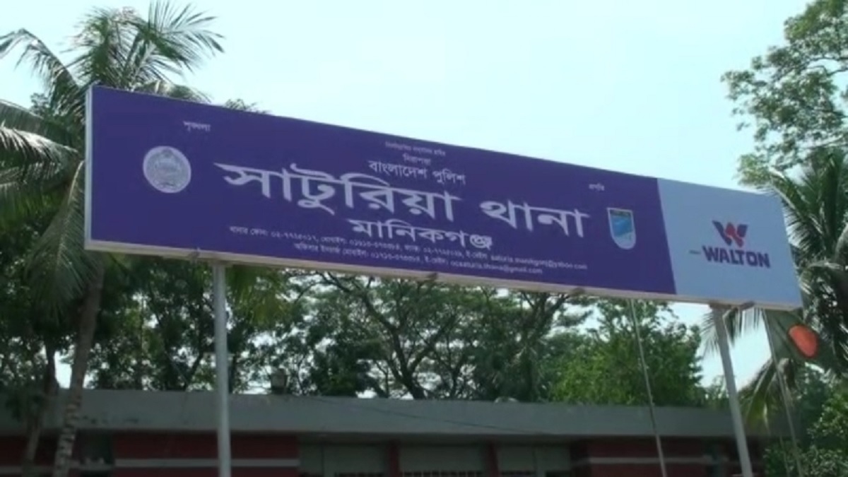 দুর্বৃত্তের ছোড়া অ্যাসিডে ঝলসে গেছে পোশাক শ্রমিকের শরীর