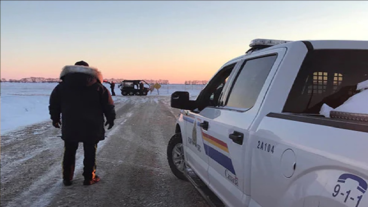 কানাডা-যুক্তরাষ্ট্র সীমান্তে বরফে জমা চার মৃতদেহ উদ্ধার