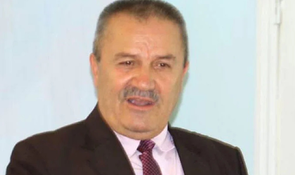 তালেবান নেতাকে ‘বাছুর’ বলায় অধ্যাপক গ্রেফতার