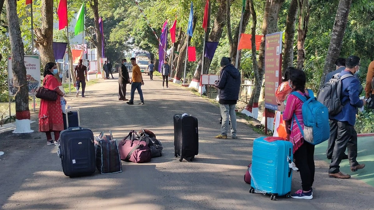 আখাউড়া ইমিগ্রেশনে কোভিড আক্রান্ত রোগী শনাক্ত