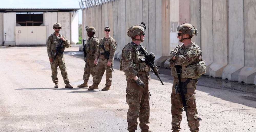 বাগদাদে মার্কিন ঘাঁটিতে রকেট হামলা