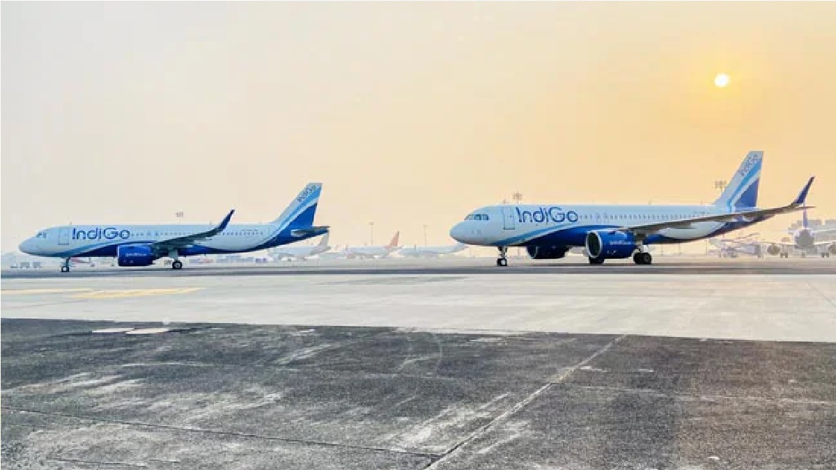 মাঝ আকাশে মুখোমুখি দুই বিমান, অল্পের জন্য প্রাণে বাঁচলেন ৪০০ যাত্রী