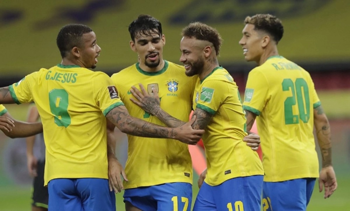 রাতে ইকুয়েডরের বিপক্ষে মাঠে নামবে ব্রাজিল