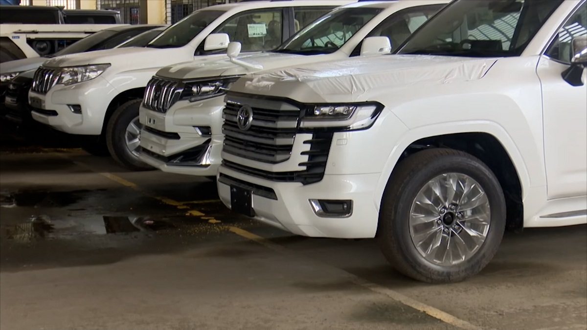 নামিদামি গাড়িগুলো বিক্রি করতে পারছে না চট্টগ্রাম কাস্টমস