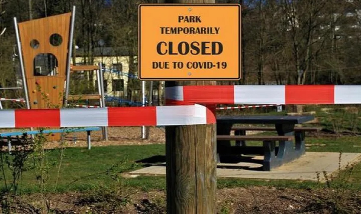 করোনা শনাক্ত ৩, লকডাউন পুরো শহর