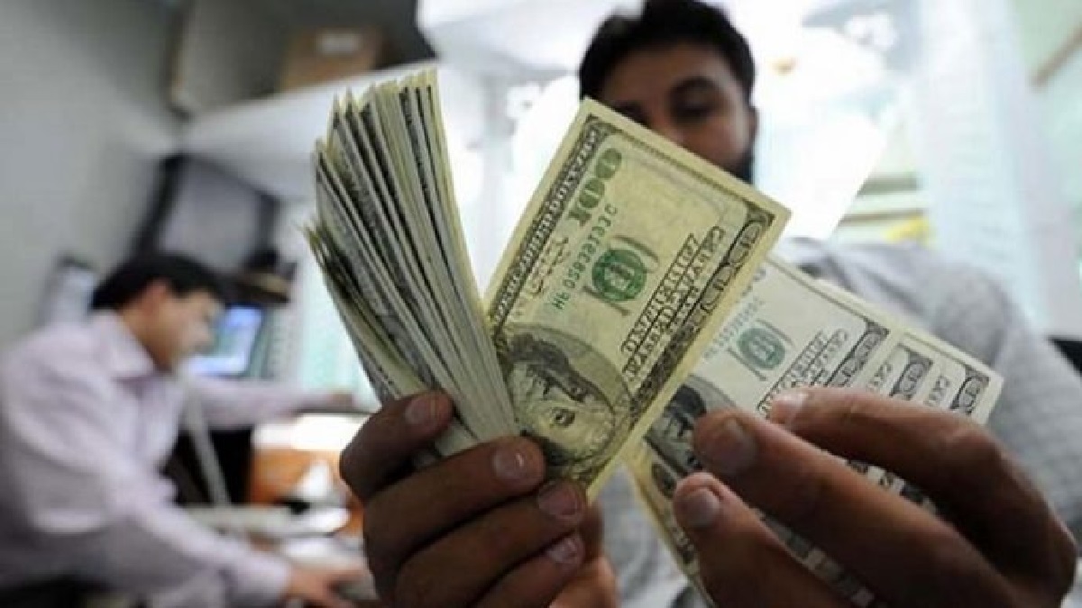 করোনায় বাড়তে থাকা প্রবাসী আয়ে ছন্দপতন