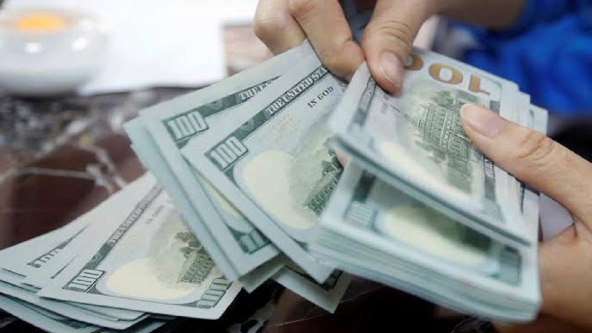 রেমিট্যান্সে প্রণোদনা বৃদ্ধি, প্রবাসীদের জন্য প্রধানমন্ত্রীর নববর্ষের উপহার