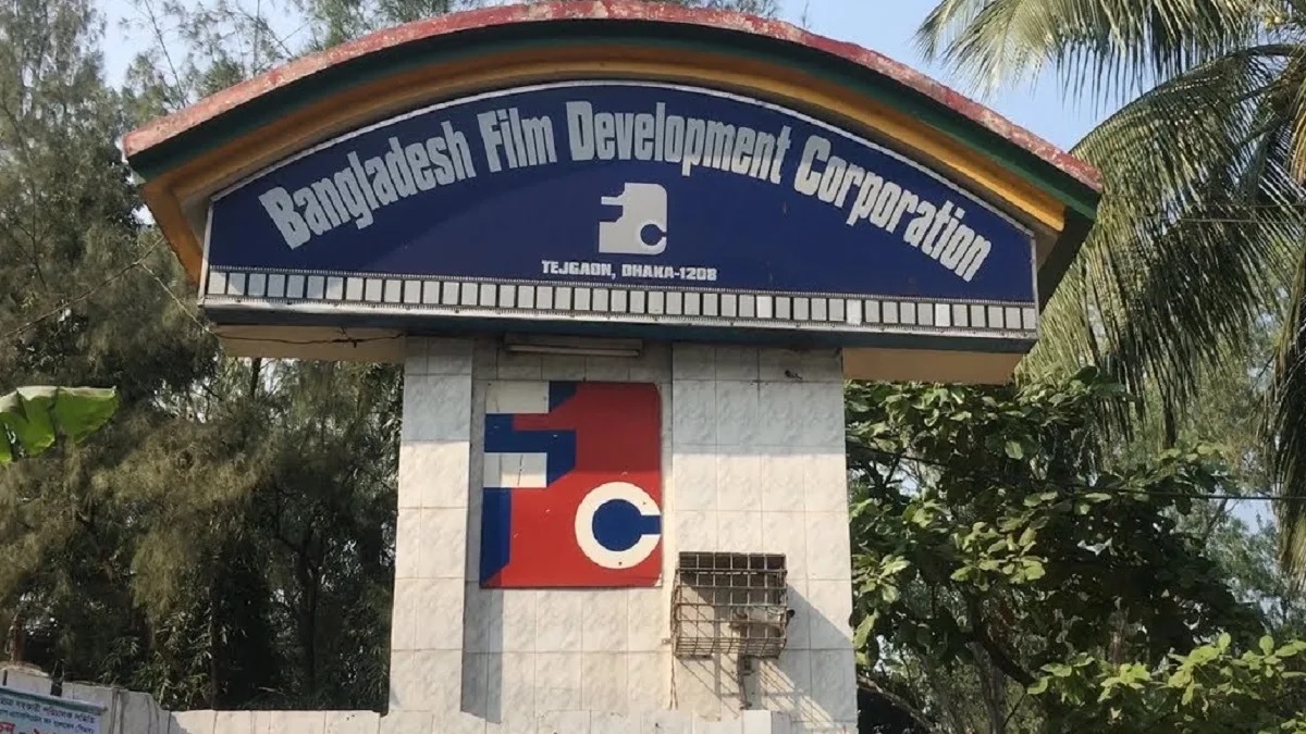 ব্যালট বক্স খোলা হয়েছে, গণনা শুরু