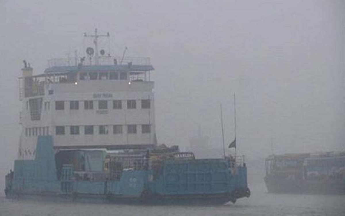 পাটুরিয়া-দৌলতদিয়ায় ফেরি চলাচল বন্ধ