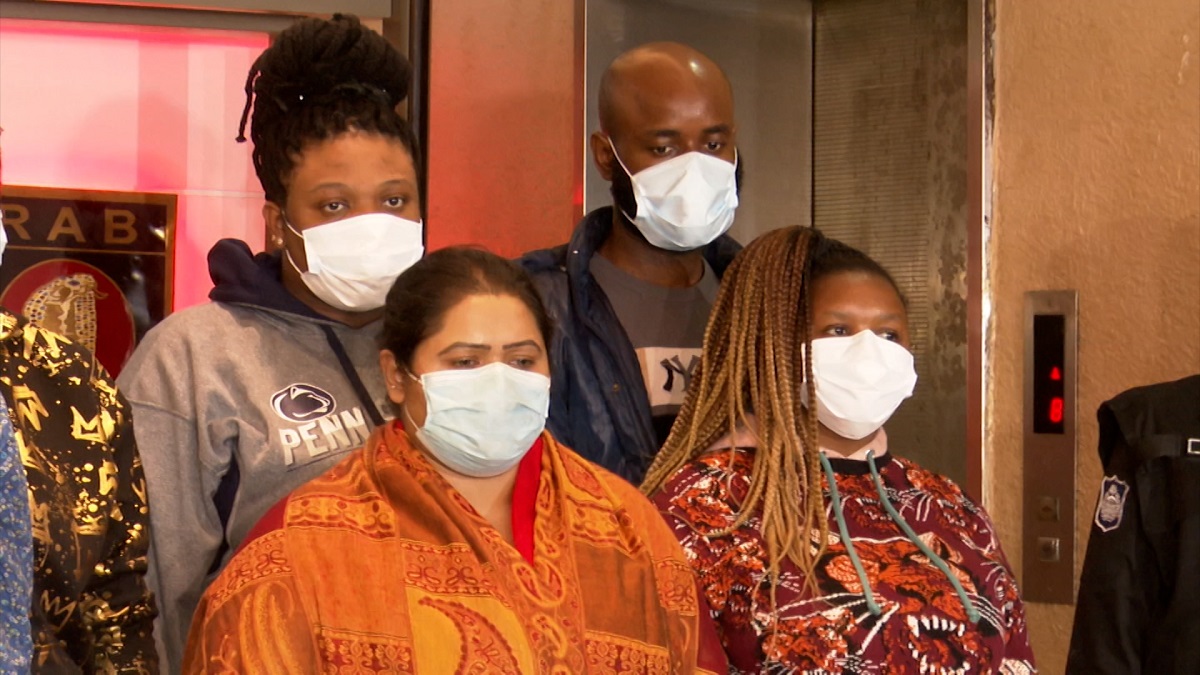 ট্যুরিস্ট ভিসায় বাংলাদেশে এসে অপরাধ চক্রে জড়াচ্ছে বিদেশিরা: র্যাব