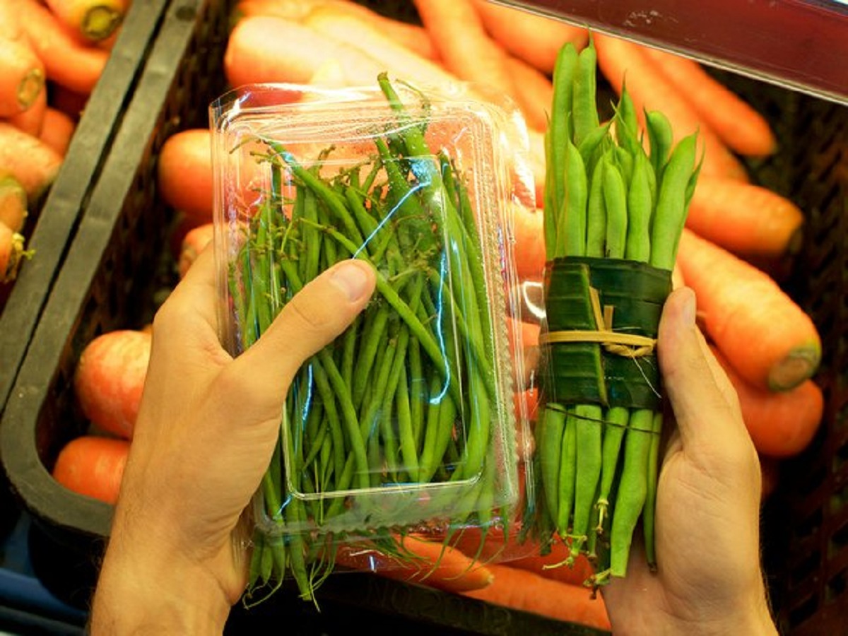 ফল ও সবজিতে প্লাস্টিকের মোড়ক নিষিদ্ধ করলো ফ্রান্স