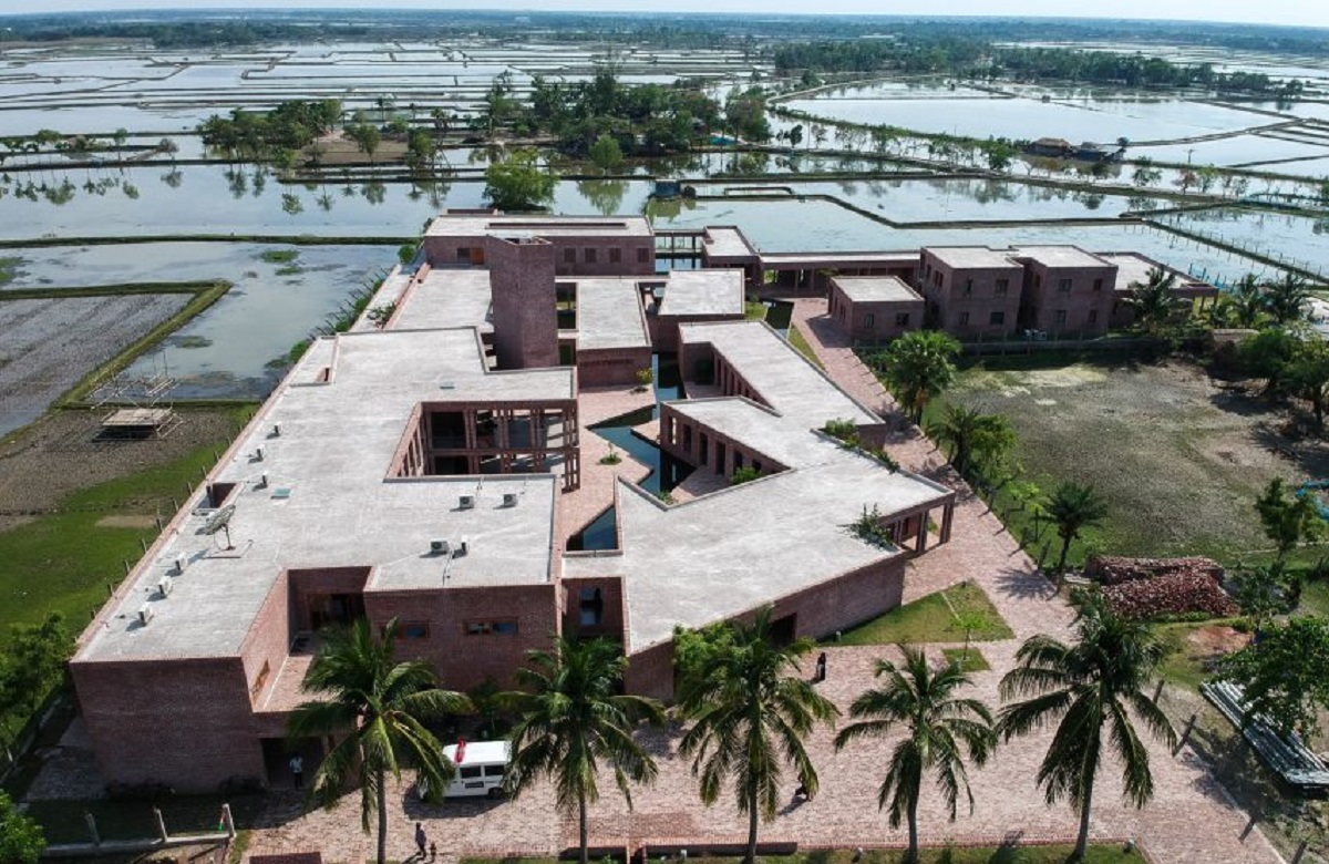 আন্তর্জাতিক স্থাপত্য পুরস্কারে ‘সেরা’ সাতক্ষীরার হাসপাতাল