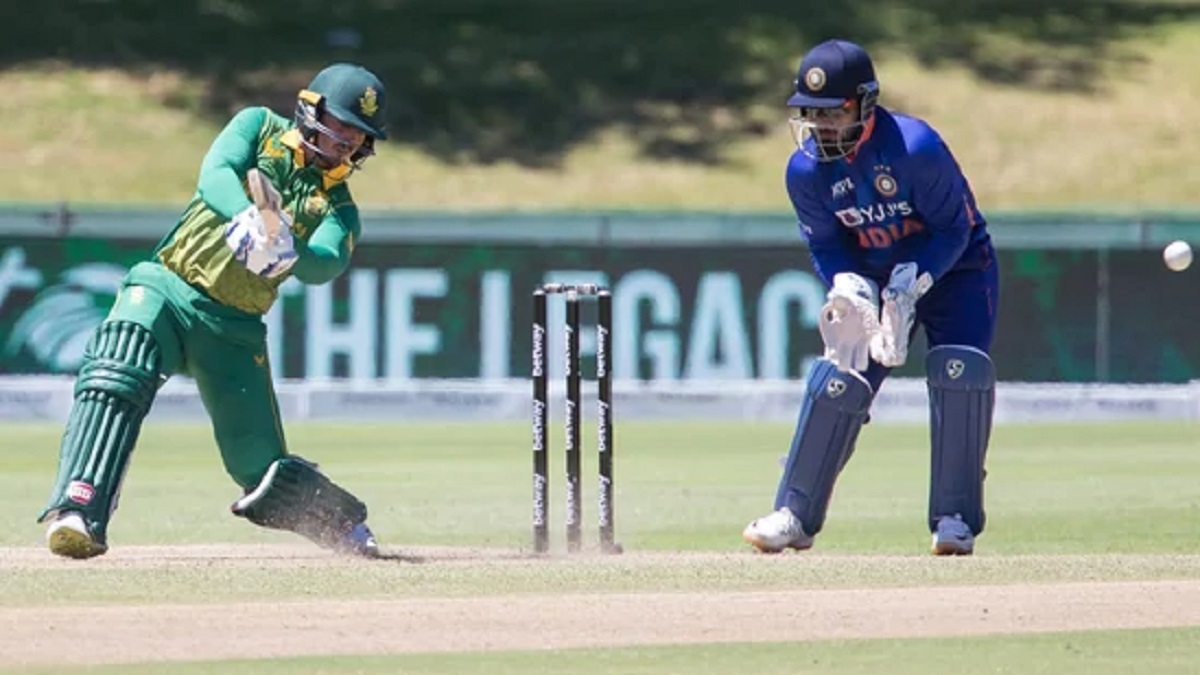 এক ম্যাচ বাকি থাকতেই সিরিজ হারলো ভারত