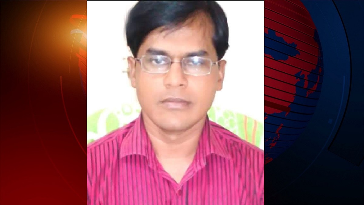 লঞ্চে আগুন: ঝালকাঠির সিভিল সার্জনকে ওএসডি করা হলো