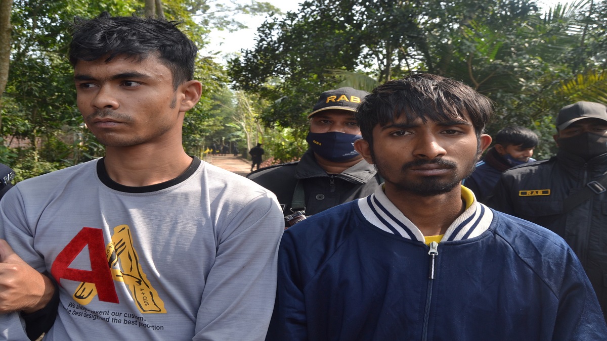 খুলনায় হত্যার তিনদিন পর বিবস্ত্র তরুণীর খণ্ডিত লাশ উদ্ধার, ২ ঘাতক গ্রেফতার