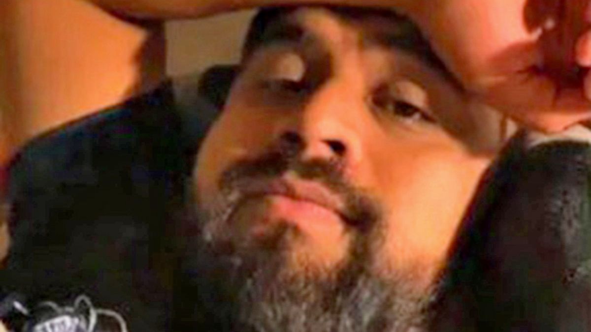 ভালোবাসার প্রমাণ দিতে প্রেমিকার মাকে কিডনি দান, ১ মাস পরেই ব্রেকআপ