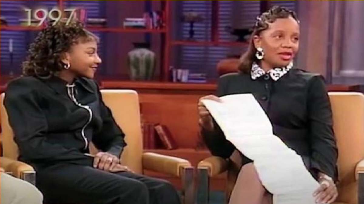 দু’ফিট লম্বা নাম নিয়ে বিশ্ব রেকর্ড!