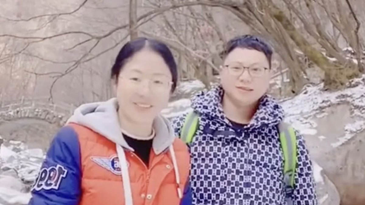 লকডাউনে প্রেমিকের বাড়িতে এক মাস বন্দী থাকার পর বিয়ের সিদ্ধান্ত তরুণীর