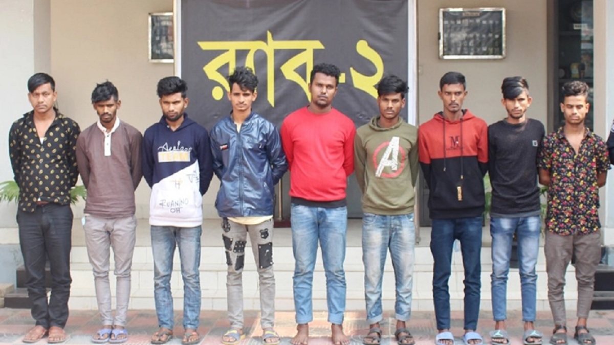 মোহাম্মদপুরের ‘লও ঠেলা’ গ্রুপের মূলহোতাসহ আটক ৯
