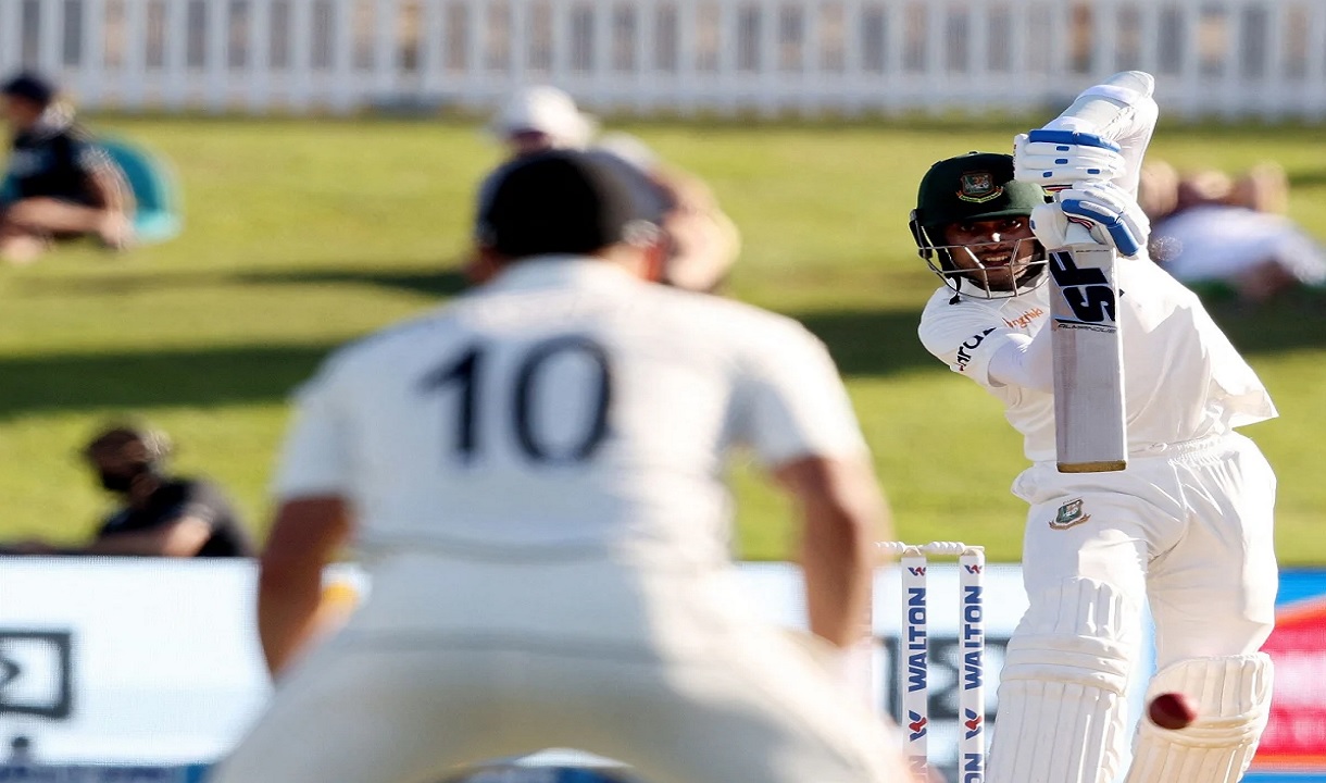 রফিক-সাকিবের পর এলিট ক্লাবে মিরাজ