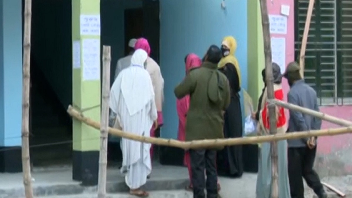 শুরু হলো নারায়ণগঞ্জ সিটি নির্বাচনের ভোটগ্রহণ