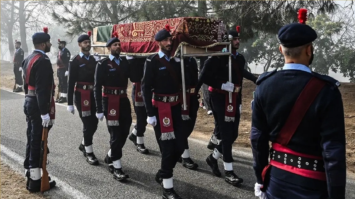 তালেবানের গুলিতে ৩ পাকিস্তানি পুলিশ নিহত