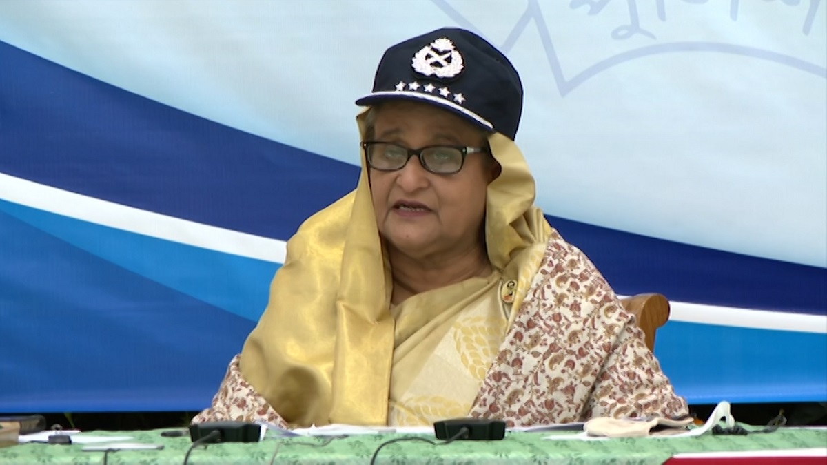 ‘বিএনপির জ্বালাও-পোড়াওয়ের সময় দেশে শান্তি বজায় রেখেছে পুলিশ’