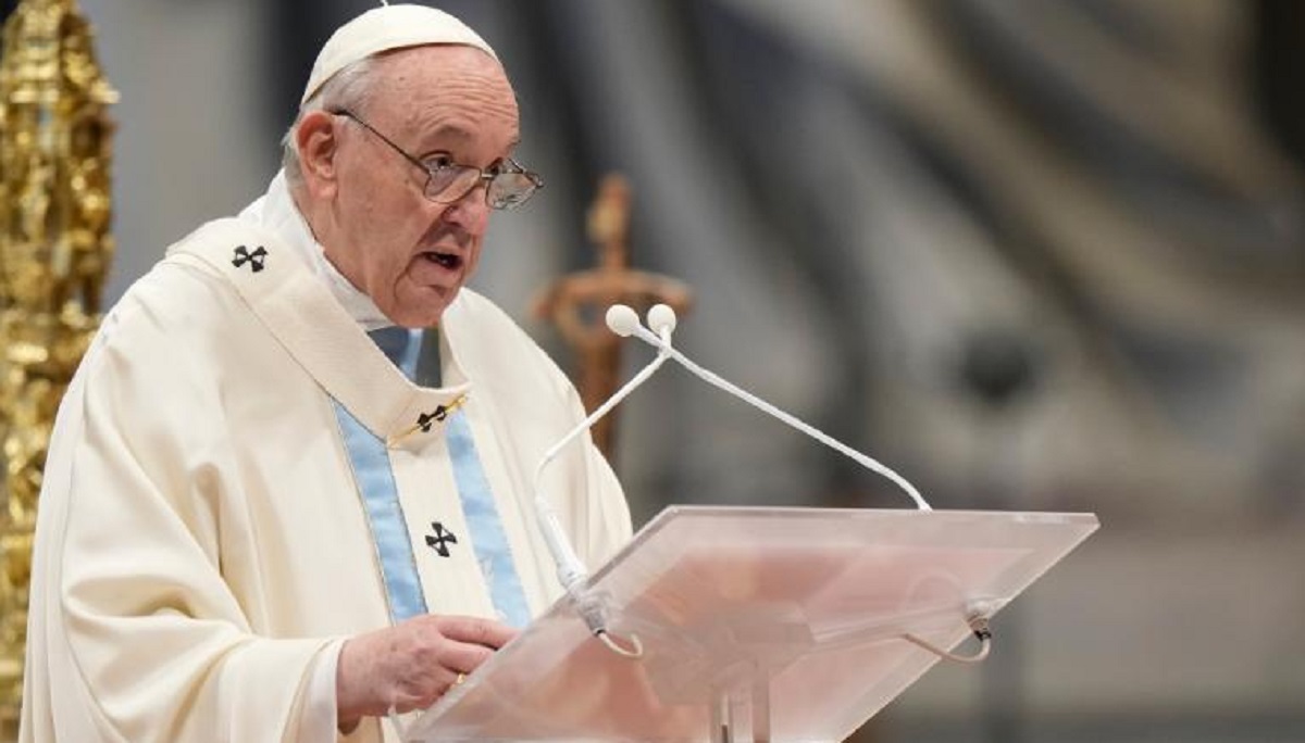 নারীকে আঘাত মানে ঈশ্বরকে অপমান করা: পোপ ফ্রান্সিস