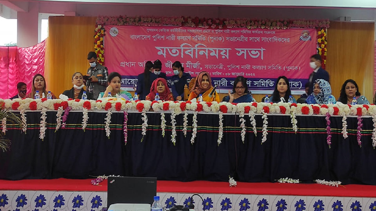 অসহায় নারীদের পাশে দাঁড়ানোই আমাদের লক্ষ্য: জীশান মীর্জা