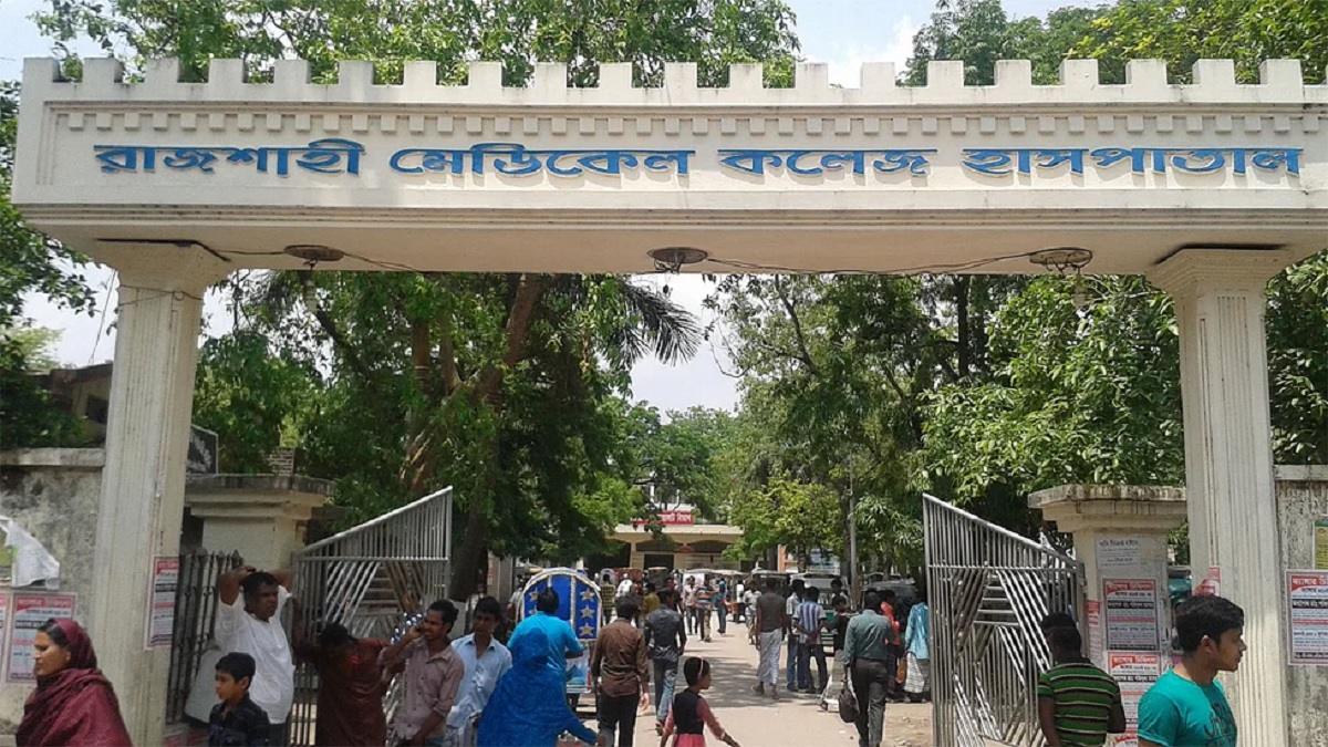 স্কুল শিক্ষিকার শরীরে কেরোসিন ঢেলে আগুন, অভিযুক্ত স্বামী