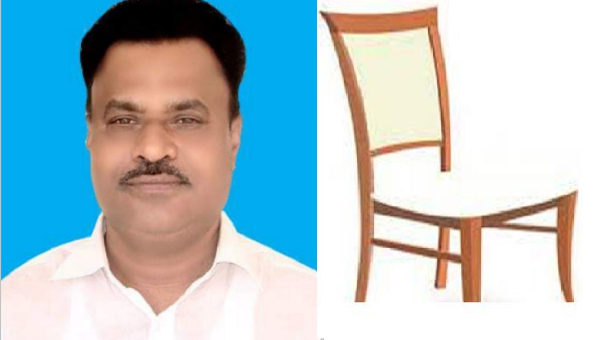 নির্বাচনে হেরে ইউপি কার্যালয় থেকে চেয়ার নিয়ে গেলেন সাবেক চেয়ারম্যান