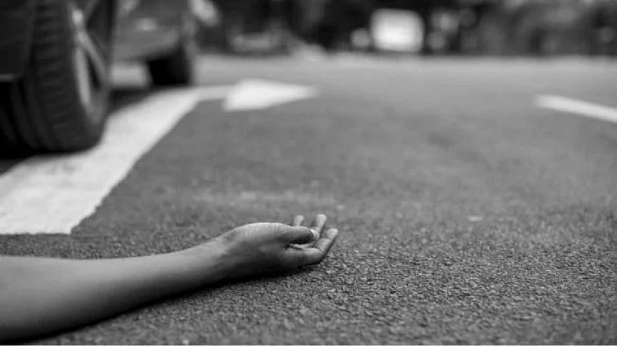 রমনায় ট্রাকচাপায় ভ্যানচালক নিহত