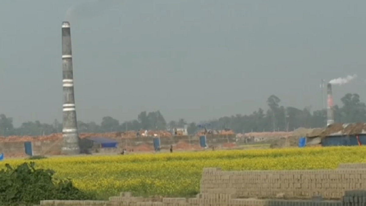 সাভার ও ধামরাইয়ে বাড়ছে অবৈধ ইট ভাটা, কার্যকর উদ্যোগ নেই প্রশাসনের
