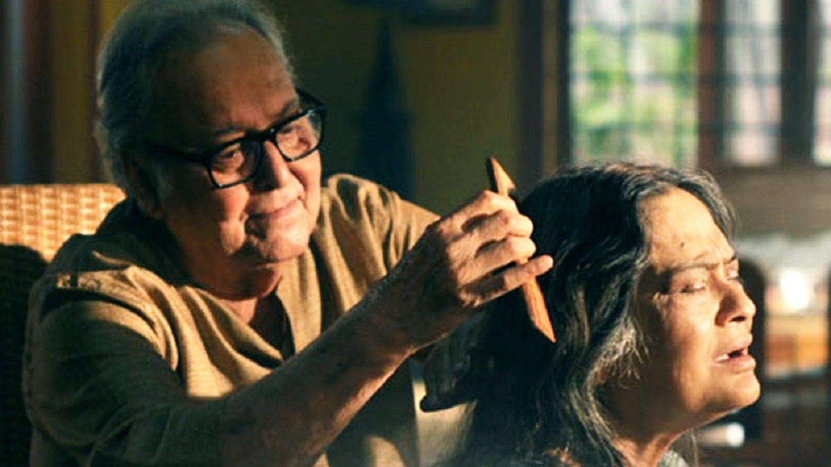 ‘সৌমিত্রর মতো জীবনে এত যত্ন করে কেউ চুল আঁচড়ে দেয়নি’