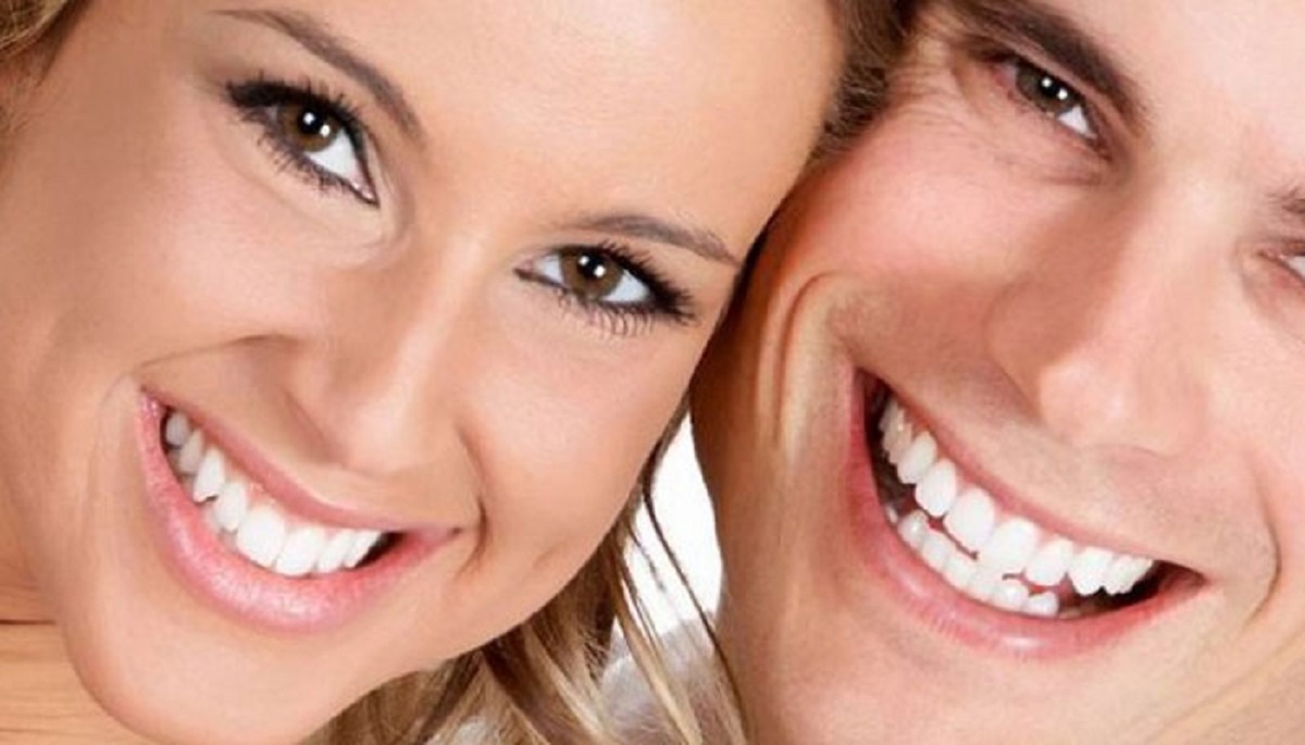 হলুদ দাঁত সাদা করুন ঘরোয়া উপায়ে