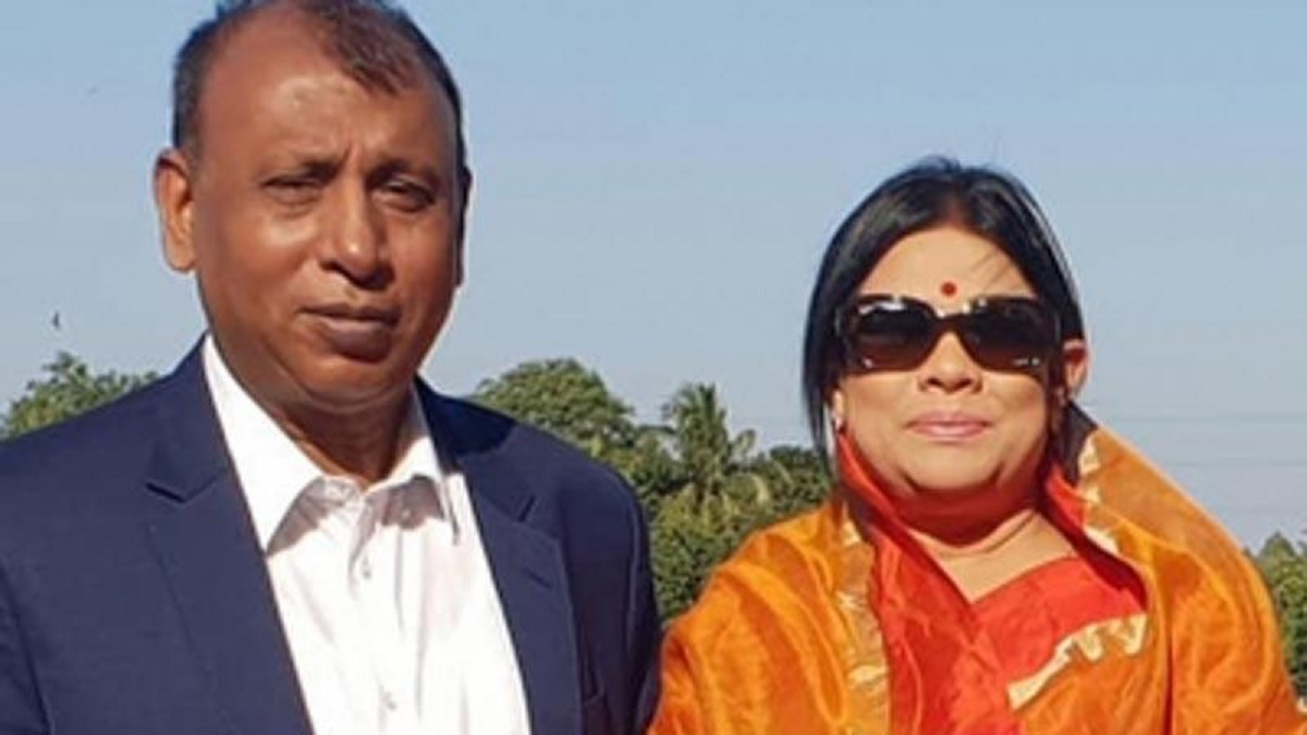 অসীম কুমার উকিল ও স্ত্রীর বিরুদ্ধে তদন্ত চেয়ে করা রিট খারিজ