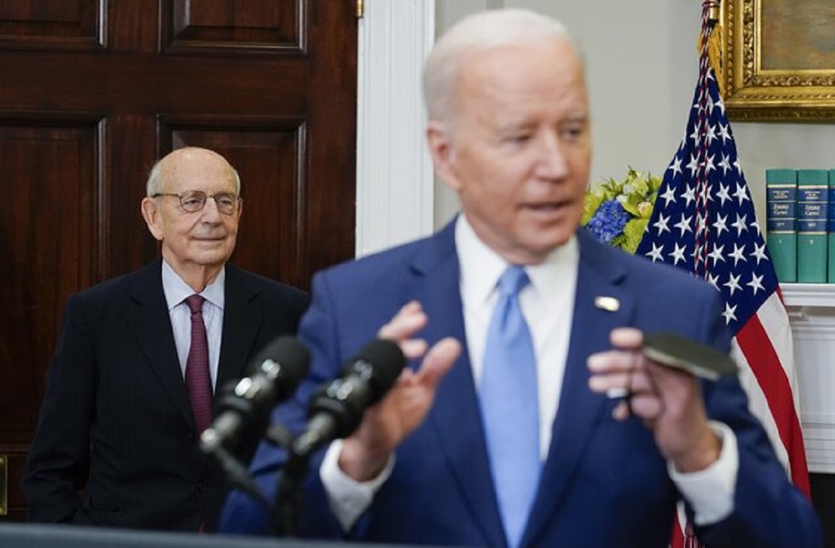 প্রথম কৃষ্ণাঙ্গ নারী বিচারপতি পাচ্ছে মার্কিন সুপ্রিম কোর্ট