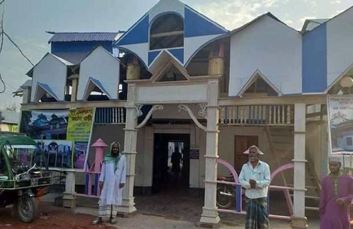 নিলামে উঠছে শিলাইদহের দৃষ্টিনন্দন সেই কাঠের বাড়ি