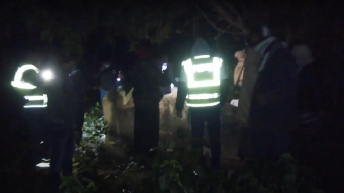 চুয়াডাঙ্গায় নিখোঁজের ২৬ দিন পর কবরস্থান থেকে শিশুর লাশ উদ্ধার