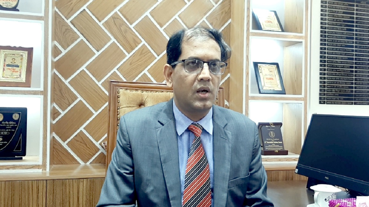 লক্ষ্মীপুরে ডিসির নাম্বার ক্লোন করে টাকা দাবি