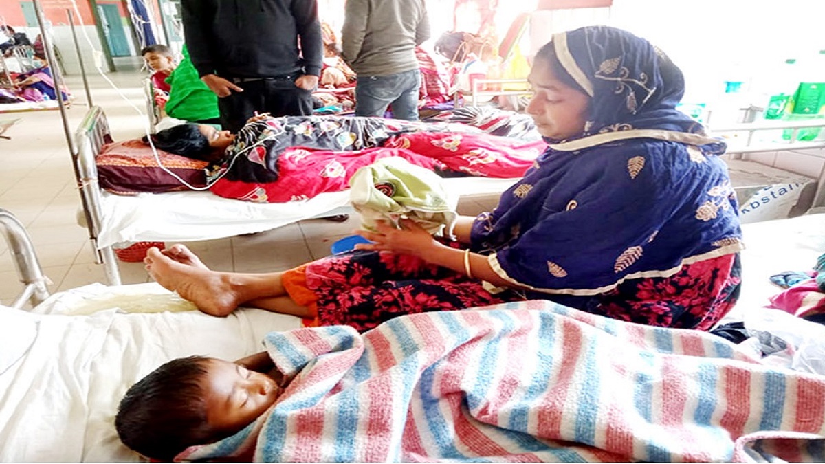 ঝিনাইদহে বেড়েই চলেছে রোটা ভাইরাসে আক্রান্তের সংখ্যা, চিন্তিত অবিভাবক মহল