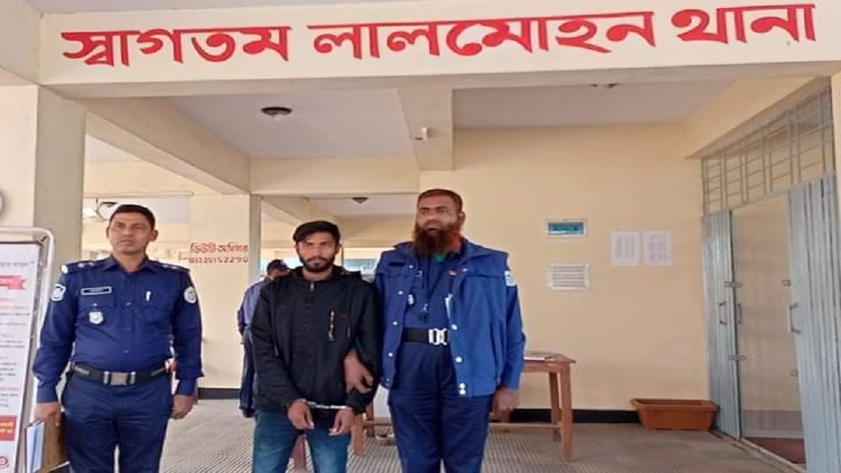 ভোলায় ভুয়া দুদক কর্মকর্তা আটক