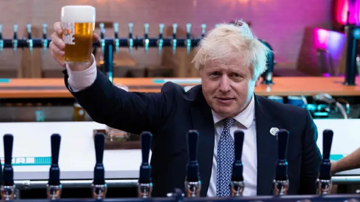 বিয়ার খেয়ে বিপাকে বরিস জনসন